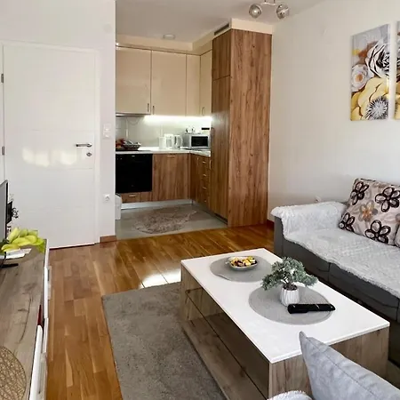 Steni Apartment